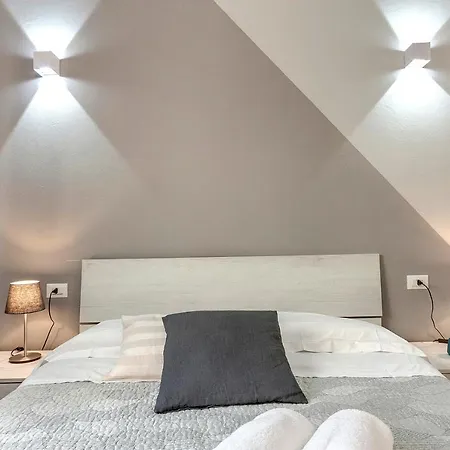 Sleep Tight Florence